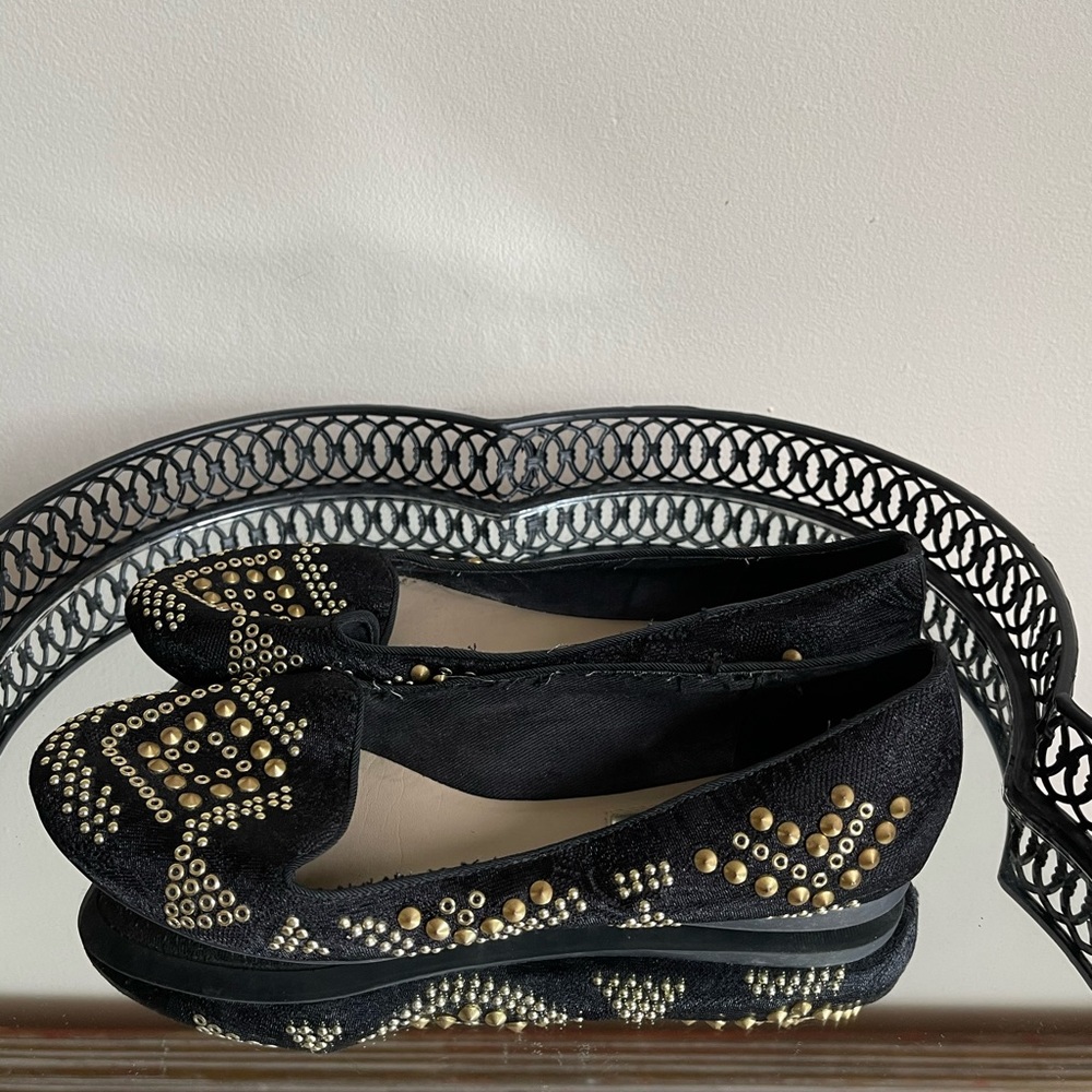 INC International Concept| Women Flats| Size 7| Gold Metal Details